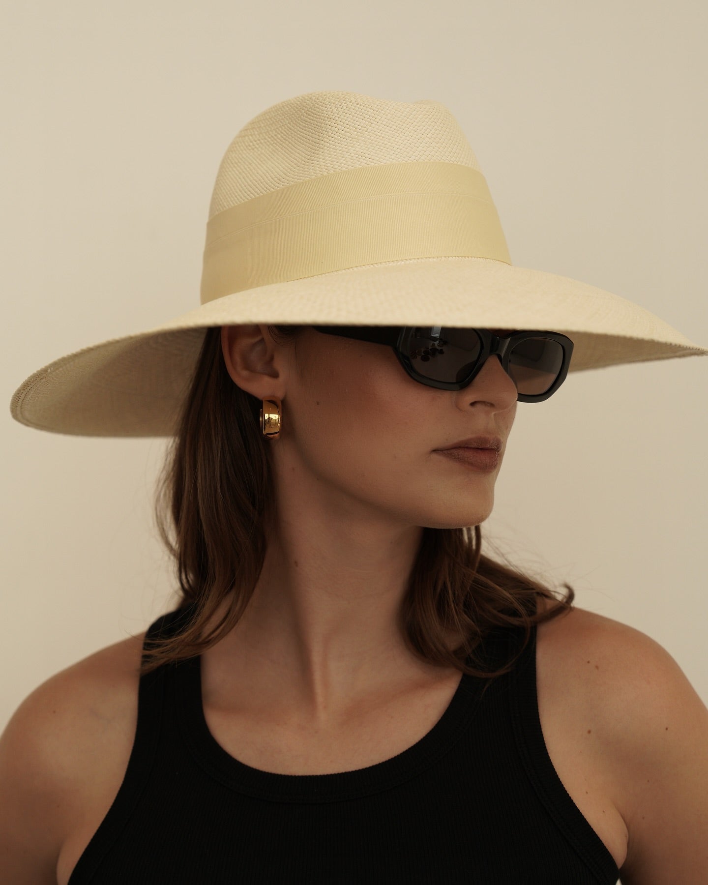 Wide-brimmed toquilla straw sun hat Antibes, a stylish genuine Panama hat