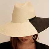 Two-tone straw sun hat made of toquilla straw, featuring sustainable materials in Cassis