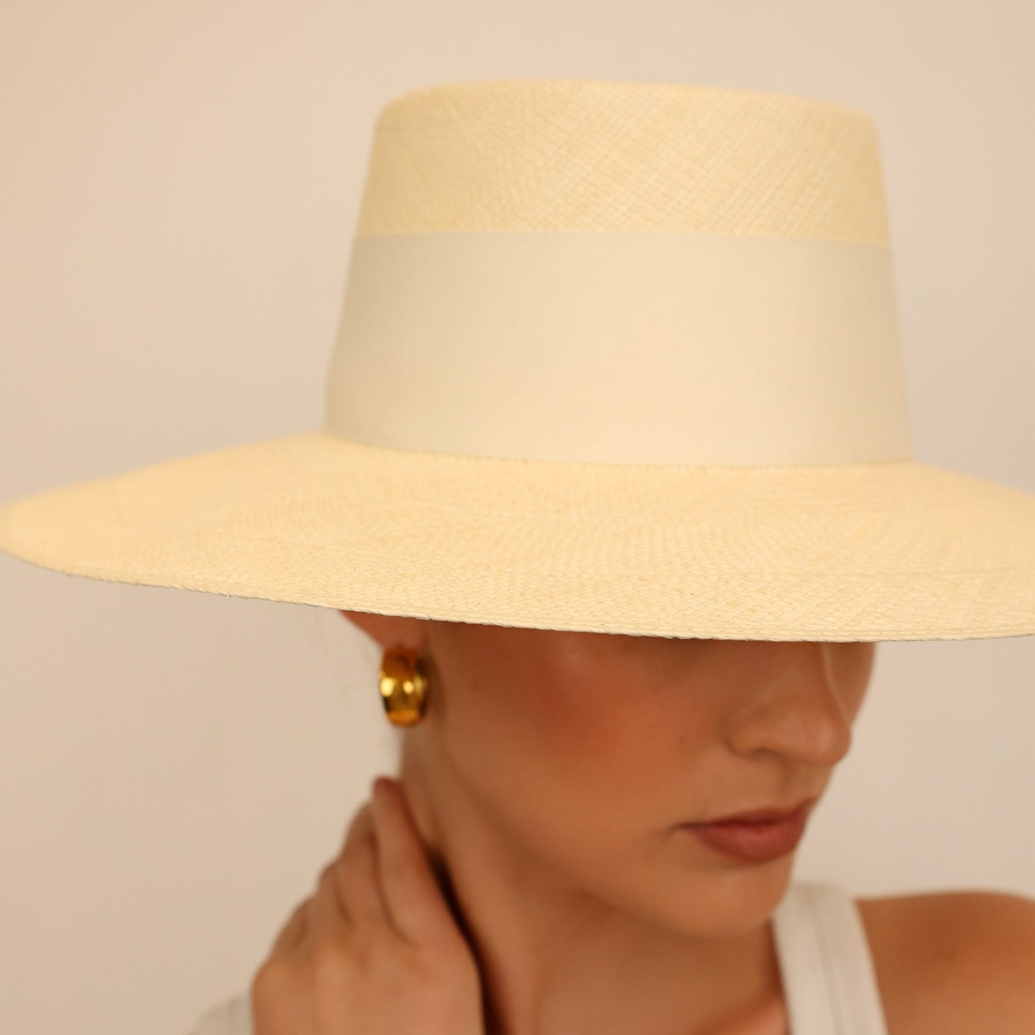 Ibiza - Wide Brim, a genuine Panama hat made from toquilla straw