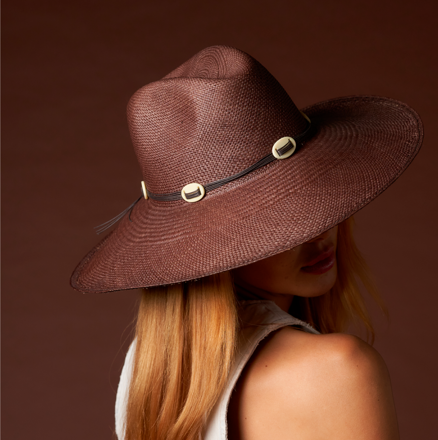 Walka - Hat - Artesano Handcrafted Toquilla Straw Hats Brown