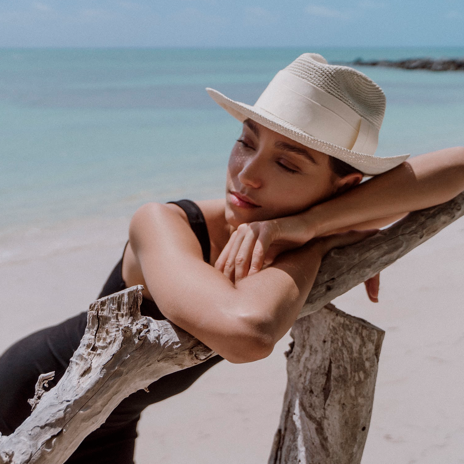 Portofino - Hat - Artesano Handcrafted Toquilla Straw Hats Beige