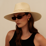 Peoni Wide Brim Hat made of natural toquilla straw for stylish sun protection