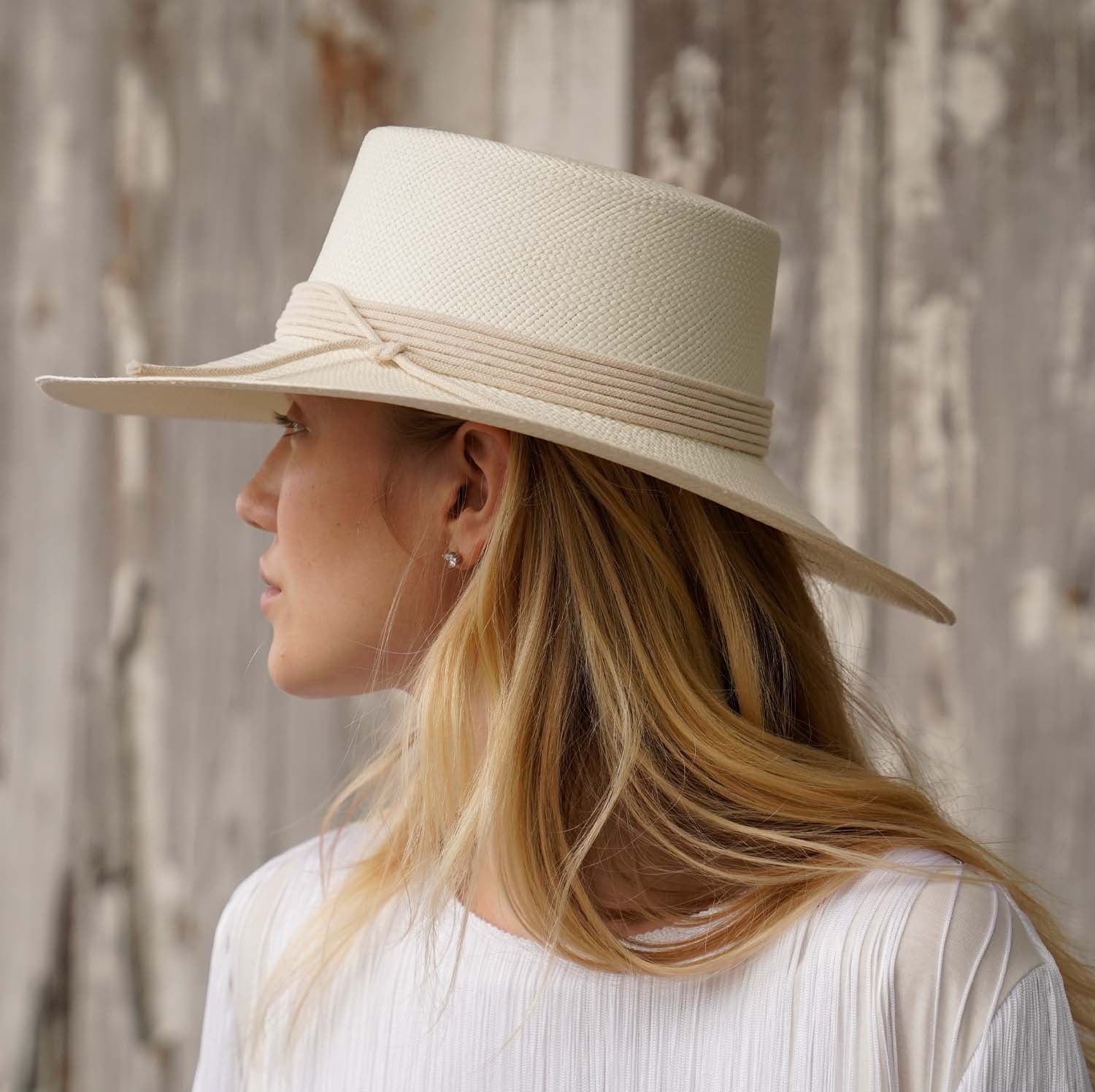 Wide-brimmed straw hat Torino, a genuine Panama hat ethically handcrafted from toquilla straw